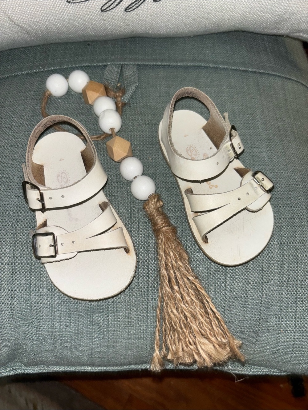 Toddler Cream Leather Double-Buckle Sandals